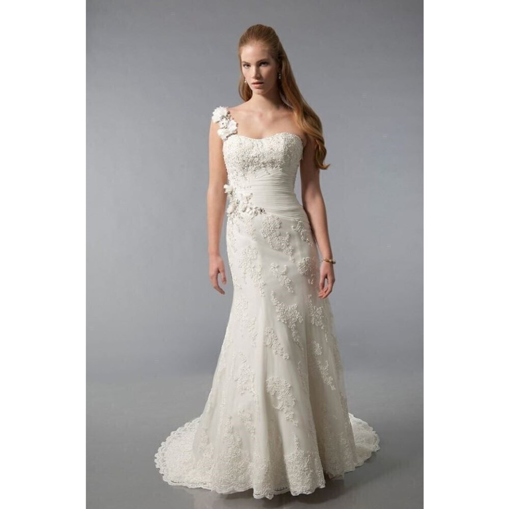 Alfred Sung Bridal Wedding Gown 6889